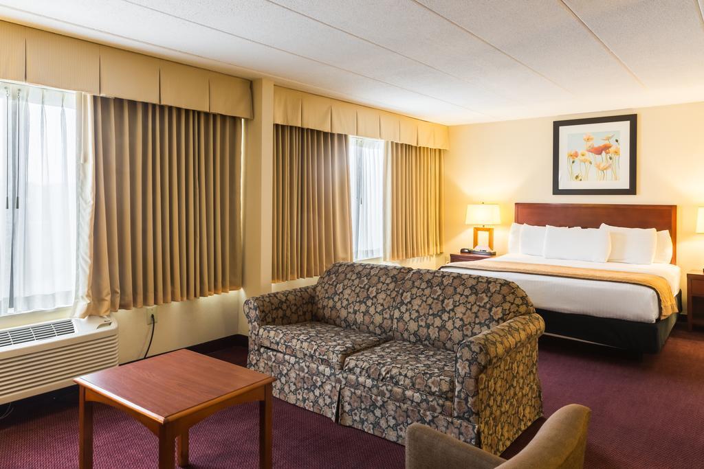 Clarion Hotel Somerset - New Brunswick Extérieur photo