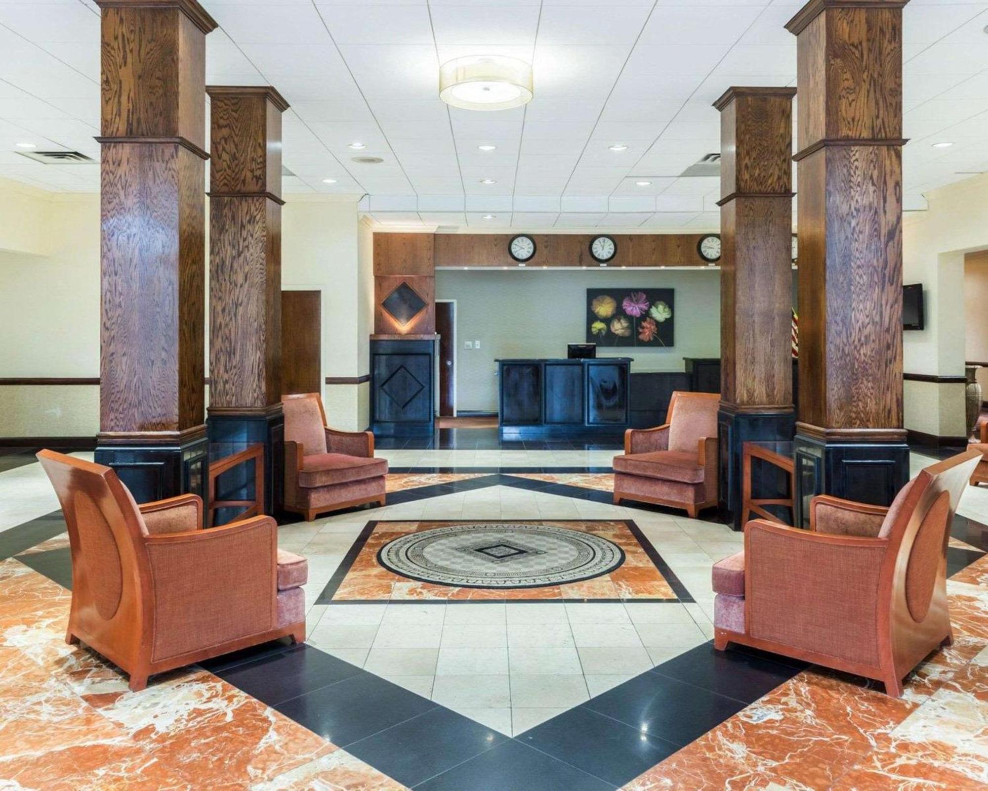 Clarion Hotel Somerset - New Brunswick Extérieur photo