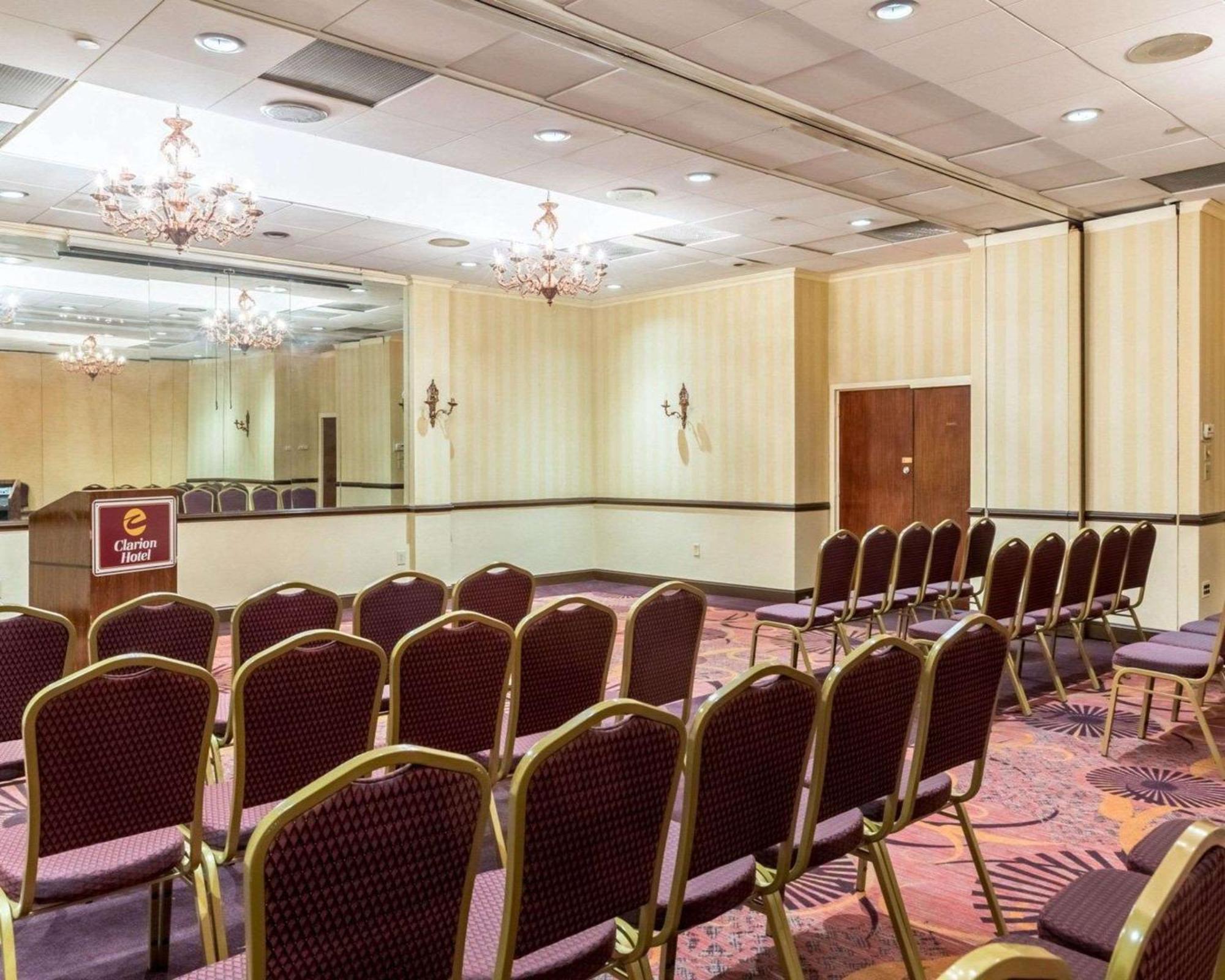Clarion Hotel Somerset - New Brunswick Extérieur photo