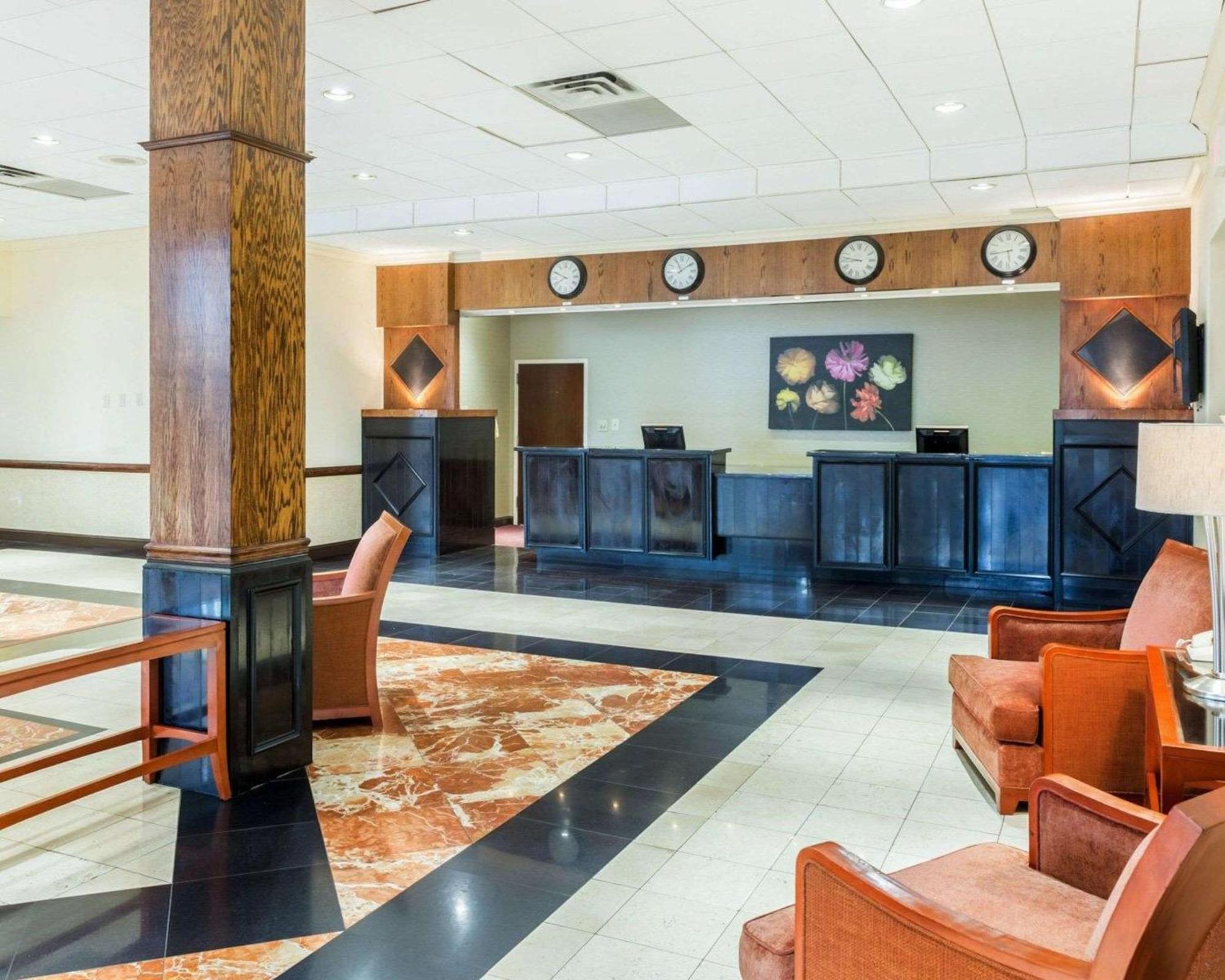 Clarion Hotel Somerset - New Brunswick Extérieur photo