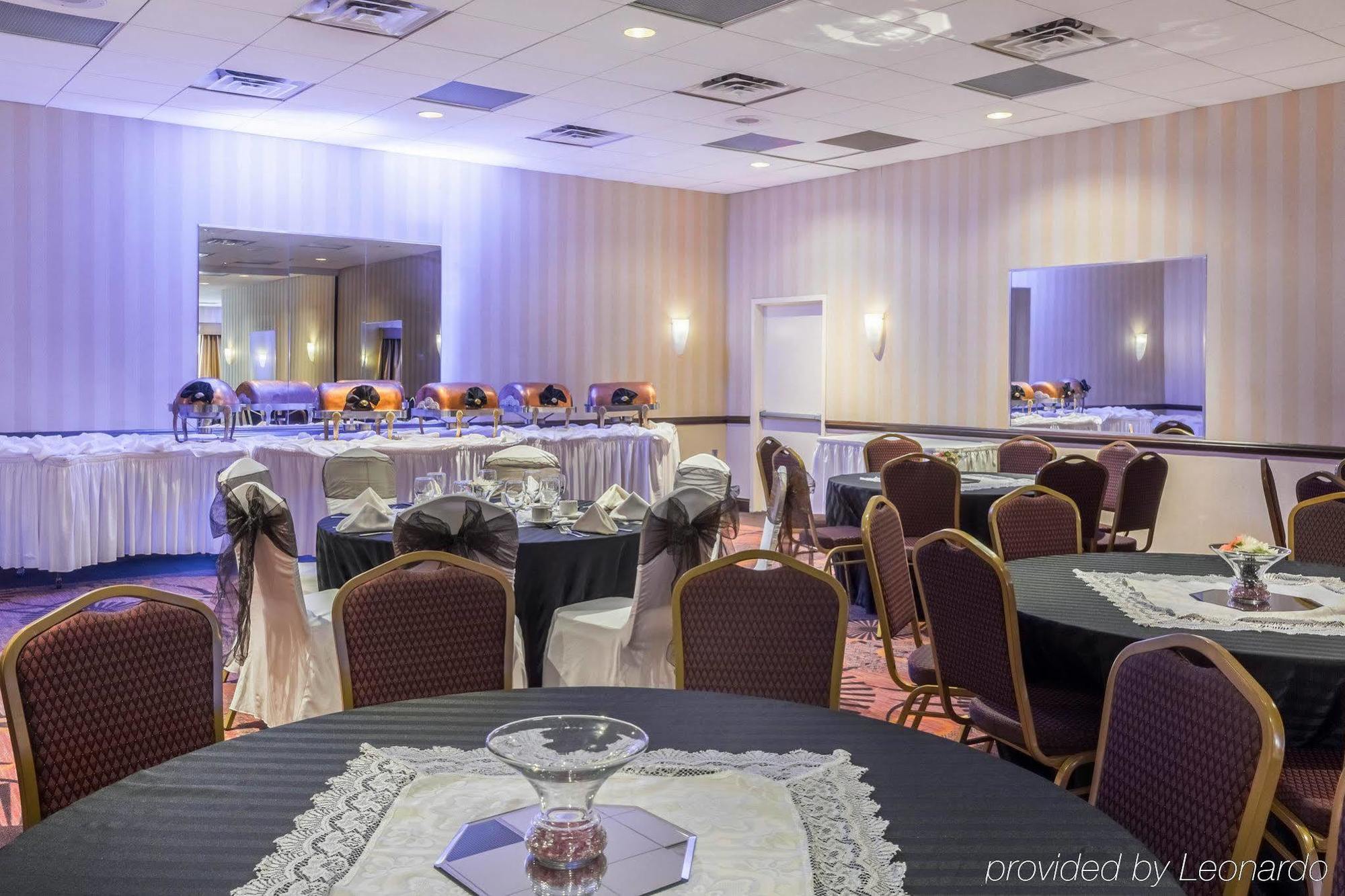 Clarion Hotel Somerset - New Brunswick Extérieur photo